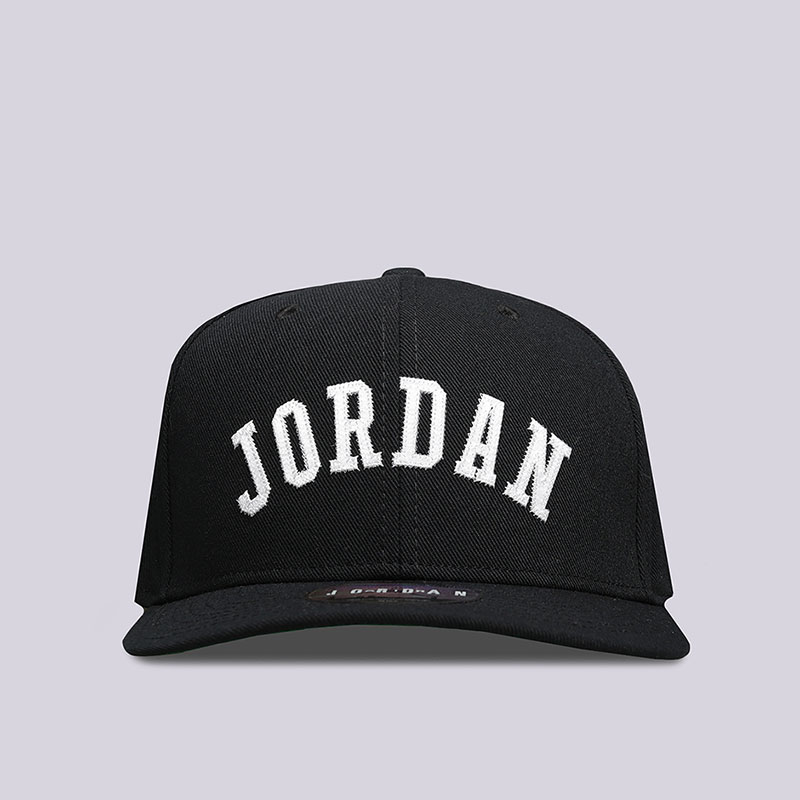  черная кепка Jordan Jumpman Logo AV8441-010 - цена, описание, фото 1